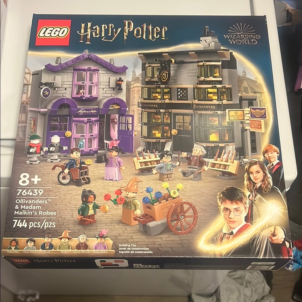 Lego Harry Potter Ollivanders & Madam Malkin’ Robes